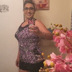 Meet your Posher, Laura beronica